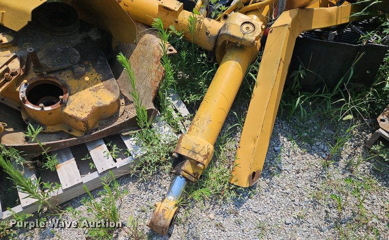 image for item DR8712 1967 Caterpillar  D7E dozer