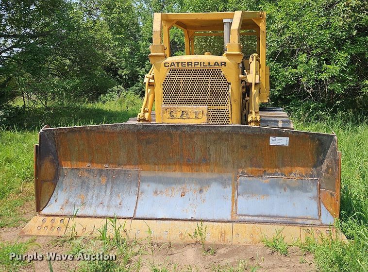 image for item DR8713 1966 Caterpillar  D7E dozer