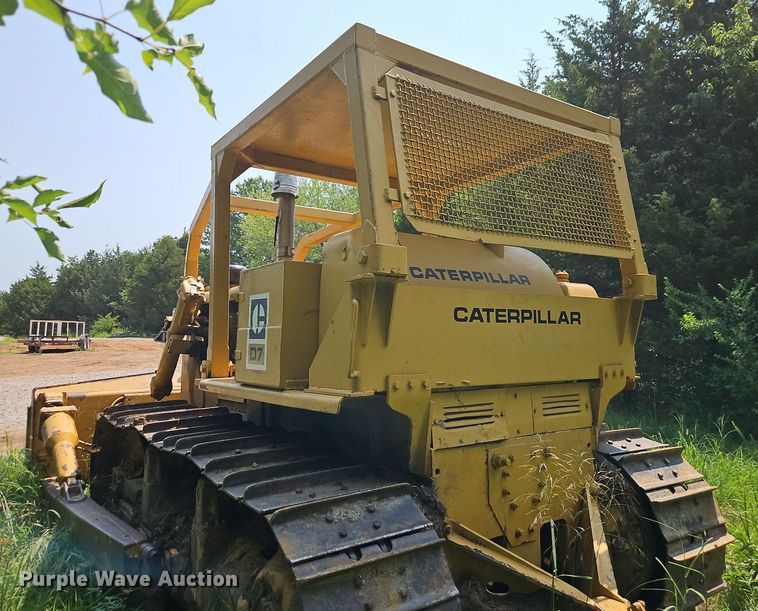image for item DR8713 1966 Caterpillar  D7E dozer