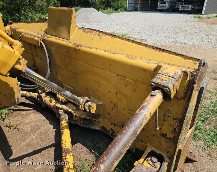 image for item DR8713 1966 Caterpillar  D7E dozer