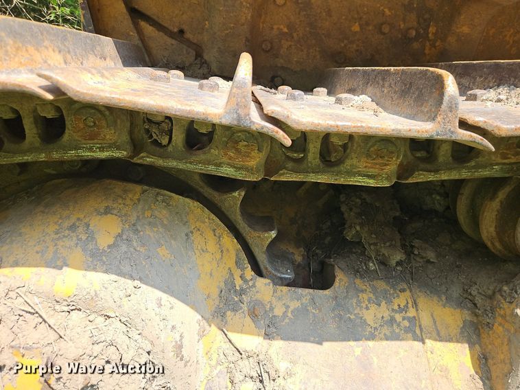 image for item DR8713 1966 Caterpillar  D7E dozer