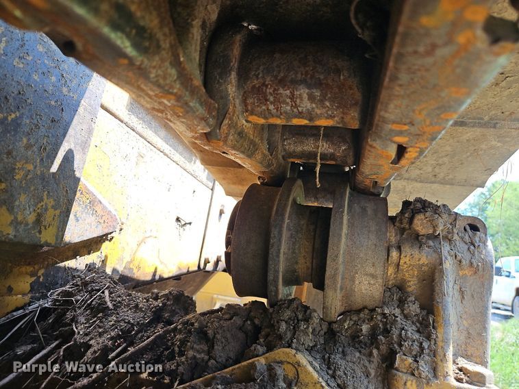 image for item DR8713 1966 Caterpillar  D7E dozer