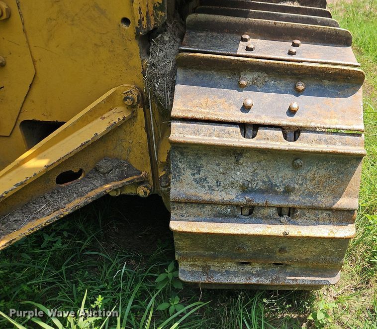 image for item DR8713 1966 Caterpillar  D7E dozer