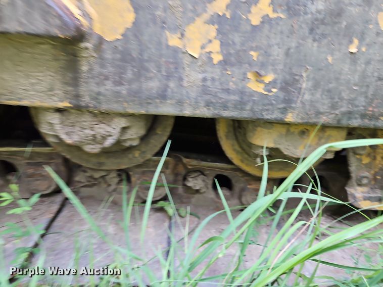 image for item DR8713 1966 Caterpillar  D7E dozer