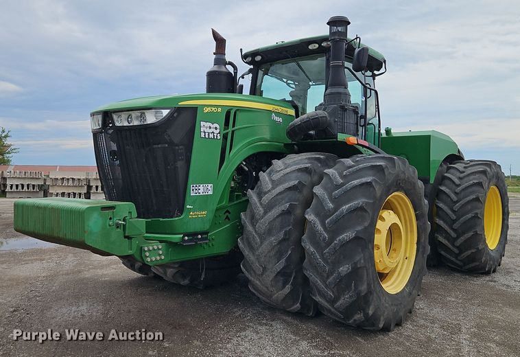 image for item DR8714 2015 John Deere  9570R Scraper Special 4WD tractor