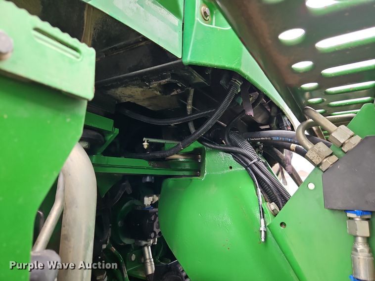 image for item DR8714 2015 John Deere  9570R Scraper Special 4WD tractor