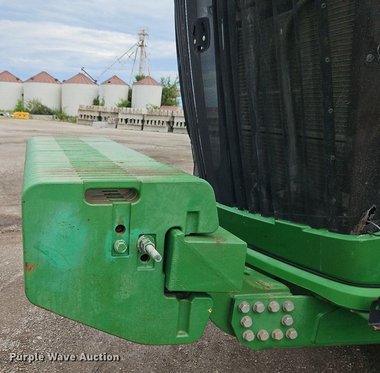 image for item DR8714 2015 John Deere  9570R Scraper Special 4WD tractor