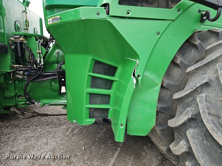 image for item DR8714 2015 John Deere  9570R Scraper Special 4WD tractor