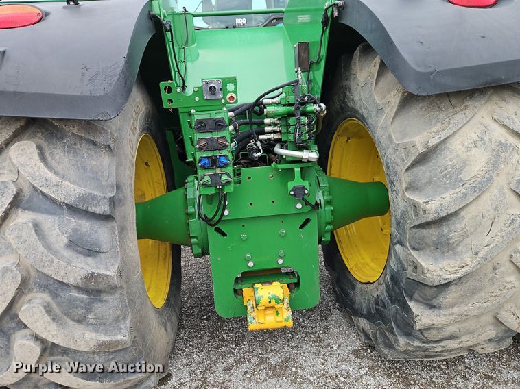 image for item DR8714 2015 John Deere  9570R Scraper Special 4WD tractor