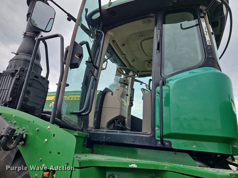 image for item DR8714 2015 John Deere  9570R Scraper Special 4WD tractor