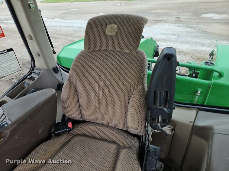 image for item DR8714 2015 John Deere  9570R Scraper Special 4WD tractor