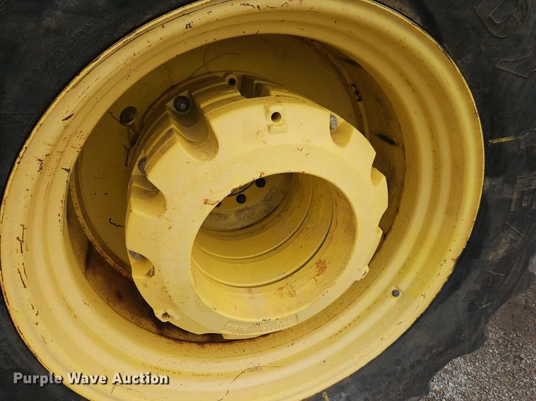 image for item DR8714 2015 John Deere  9570R Scraper Special 4WD tractor