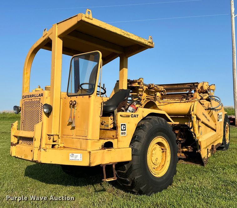 image for item DS4198 1973 Caterpillar 613 elevating scraper