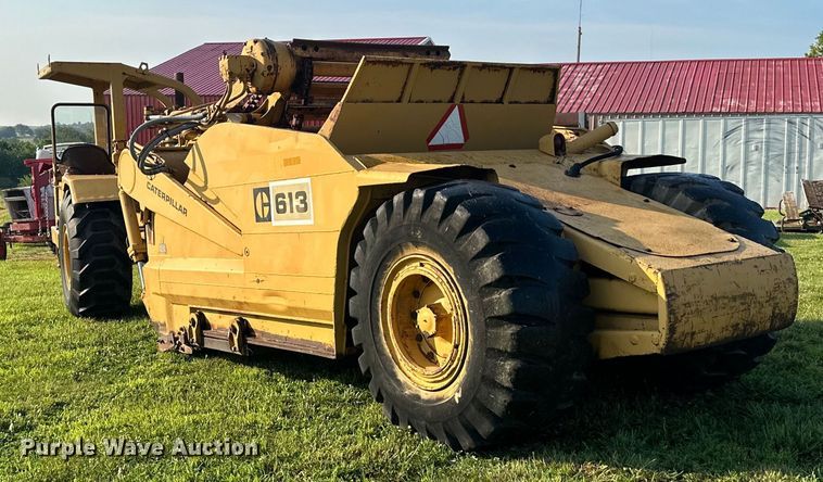 image for item DS4198 1973 Caterpillar 613 elevating scraper