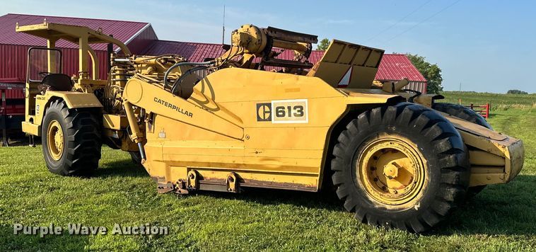 image for item DS4198 1973 Caterpillar 613 elevating scraper
