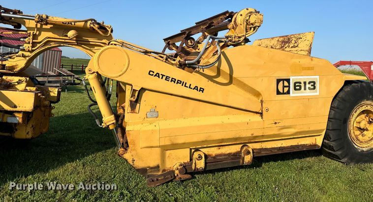 image for item DS4198 1973 Caterpillar 613 elevating scraper