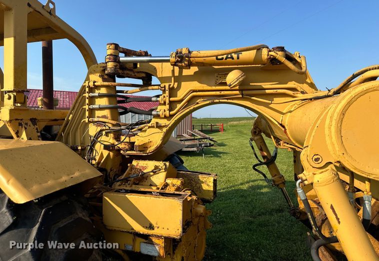 image for item DS4198 1973 Caterpillar 613 elevating scraper