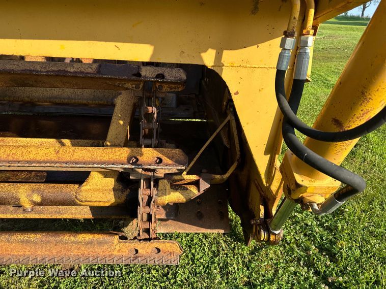 image for item DS4198 1973 Caterpillar 613 elevating scraper