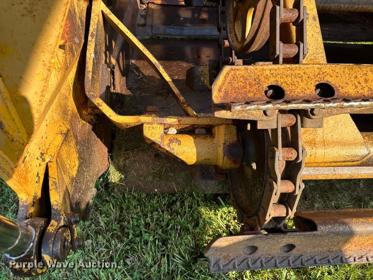 image for item DS4198 1973 Caterpillar 613 elevating scraper