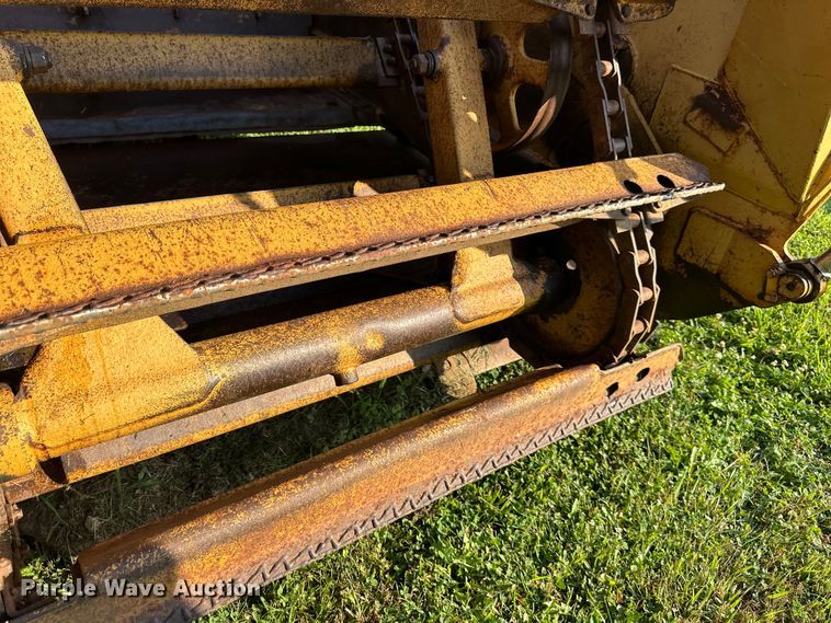 image for item DS4198 1973 Caterpillar 613 elevating scraper