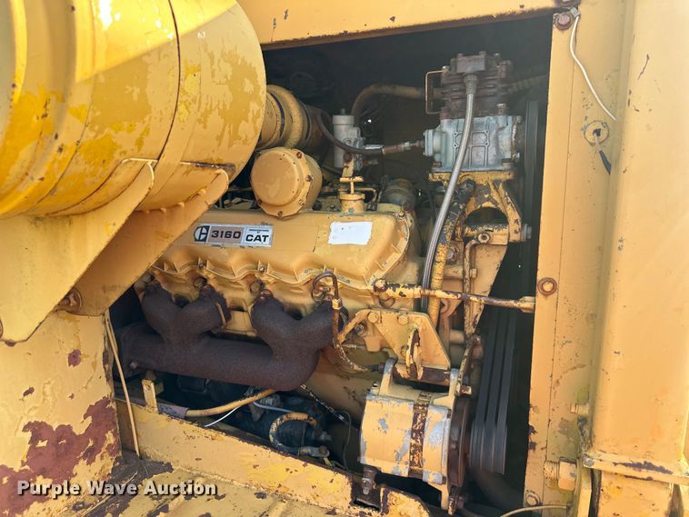 image for item DS4198 1973 Caterpillar 613 elevating scraper