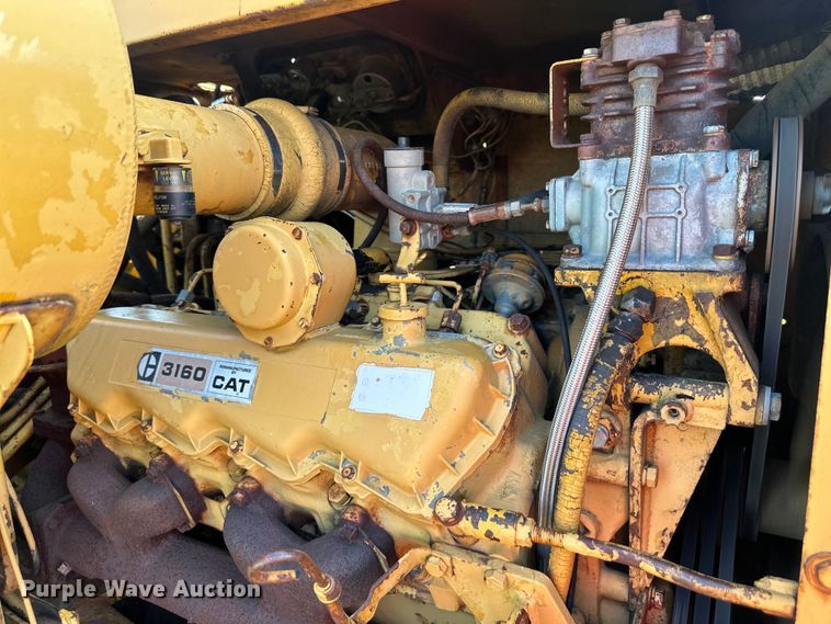 image for item DS4198 1973 Caterpillar 613 elevating scraper