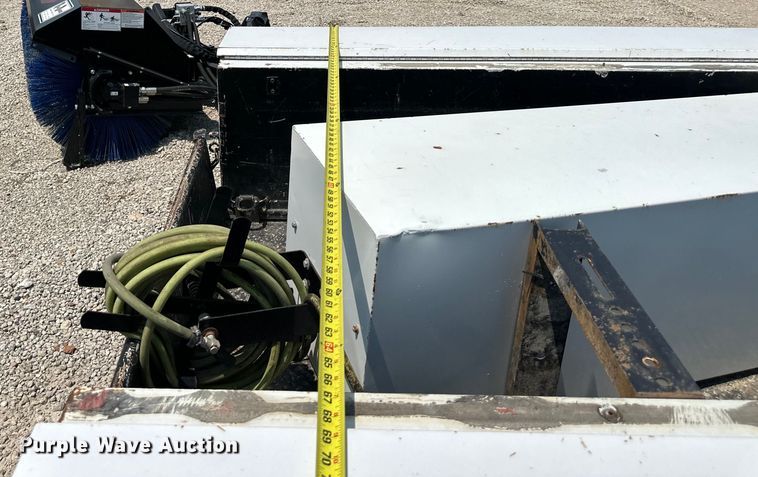 image for item DS4204 Knapheide 796FJ1 pickup utility bed