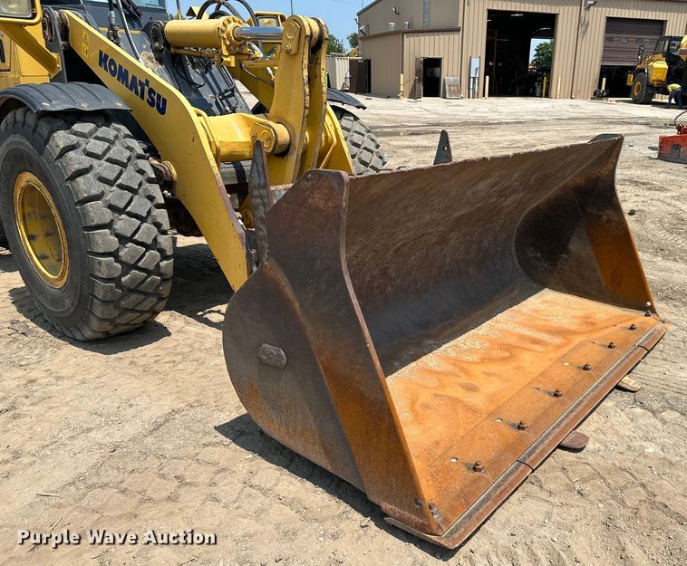 image for item DS4205 2006 Komatsu WA320 wheel loader