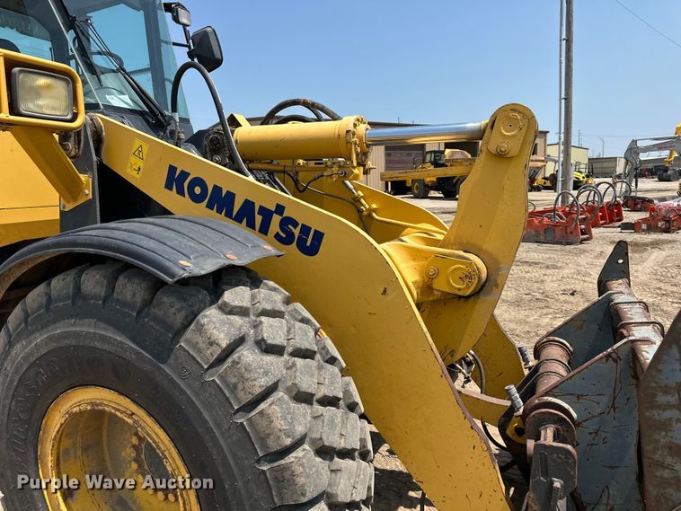 image for item DS4205 2006 Komatsu WA320 wheel loader