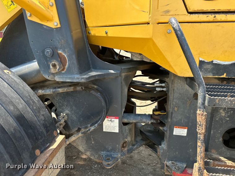 image for item DS4205 2006 Komatsu WA320 wheel loader