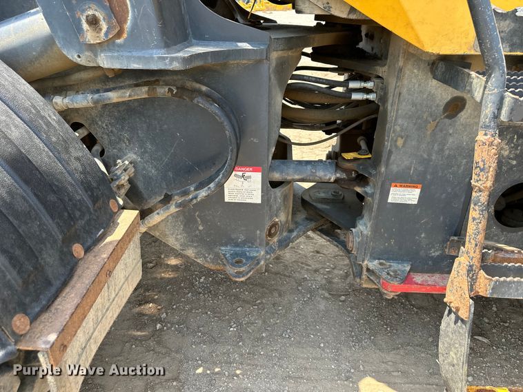 image for item DS4205 2006 Komatsu WA320 wheel loader