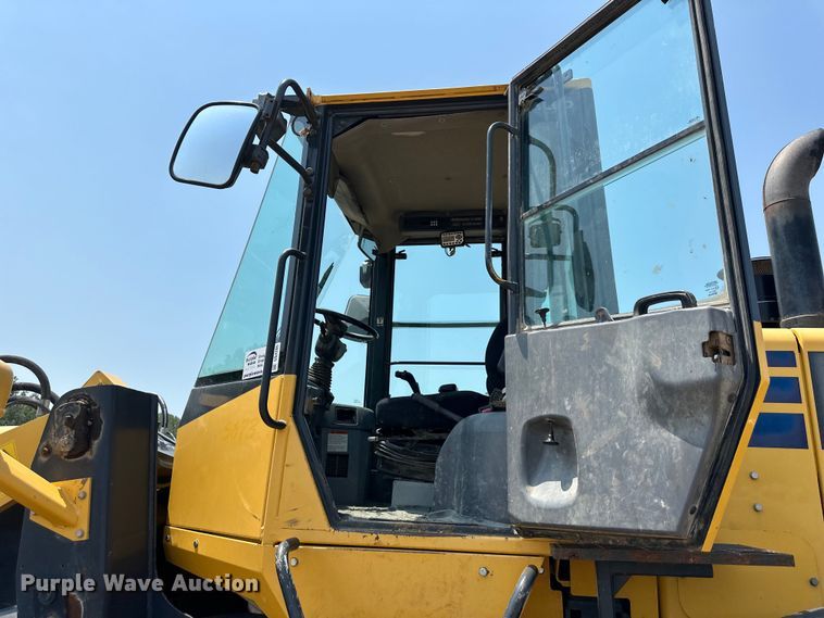 image for item DS4205 2006 Komatsu WA320 wheel loader