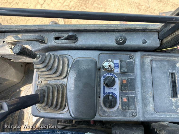 image for item DS4205 2006 Komatsu WA320 wheel loader