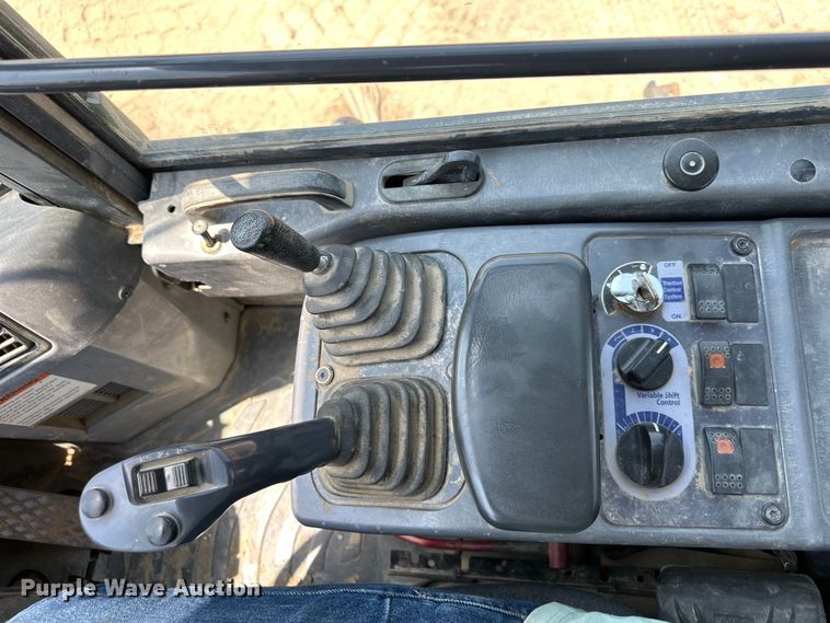 image for item DS4205 2006 Komatsu WA320 wheel loader