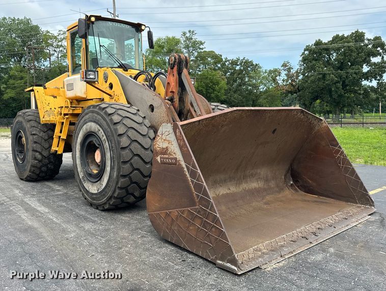 image for item DV5786 2006 Volvo  L220E wheel loader