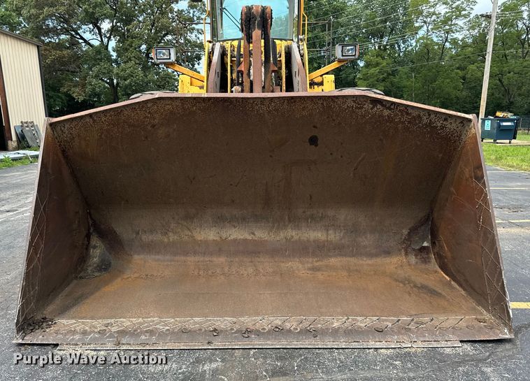 image for item DV5786 2006 Volvo  L220E wheel loader