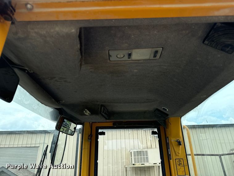 image for item DV5786 2006 Volvo  L220E wheel loader