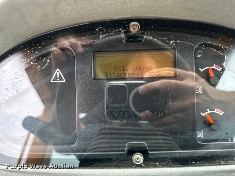 image for item DV5786 2006 Volvo  L220E wheel loader