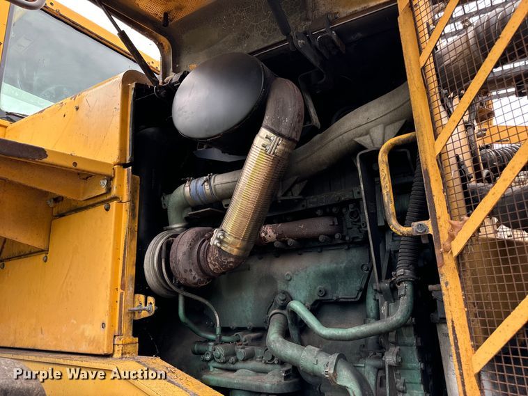 image for item DV5786 2006 Volvo  L220E wheel loader