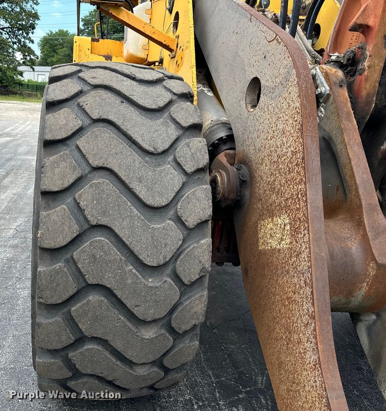 image for item DV5786 2006 Volvo  L220E wheel loader