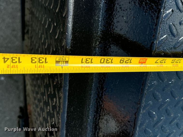 image for item DX0806 2012 Ford F450 Super Duty winch truck