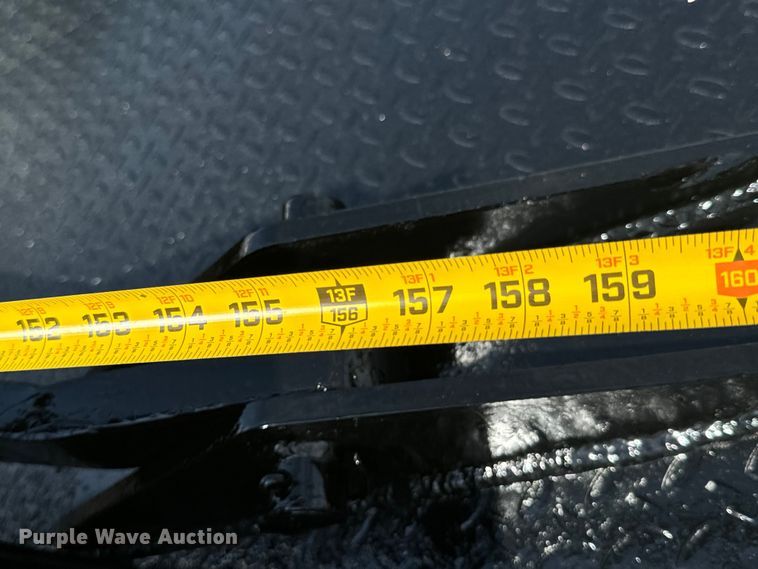 image for item DX0806 2012 Ford F450 Super Duty winch truck