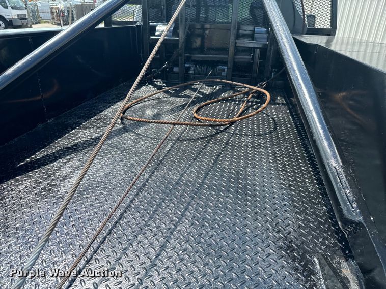 image for item DX0806 2012 Ford F450 Super Duty winch truck