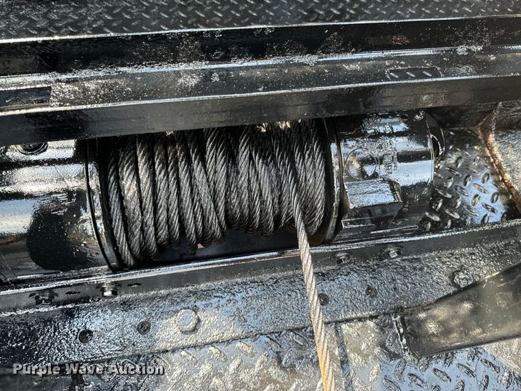 image for item DX0806 2012 Ford F450 Super Duty winch truck