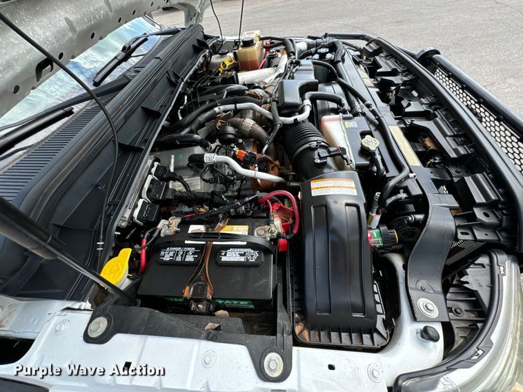 image for item DX0806 2012 Ford F450 Super Duty winch truck