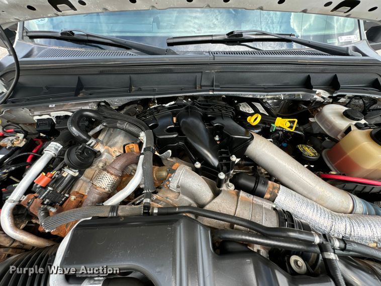 image for item DX0806 2012 Ford F450 Super Duty winch truck