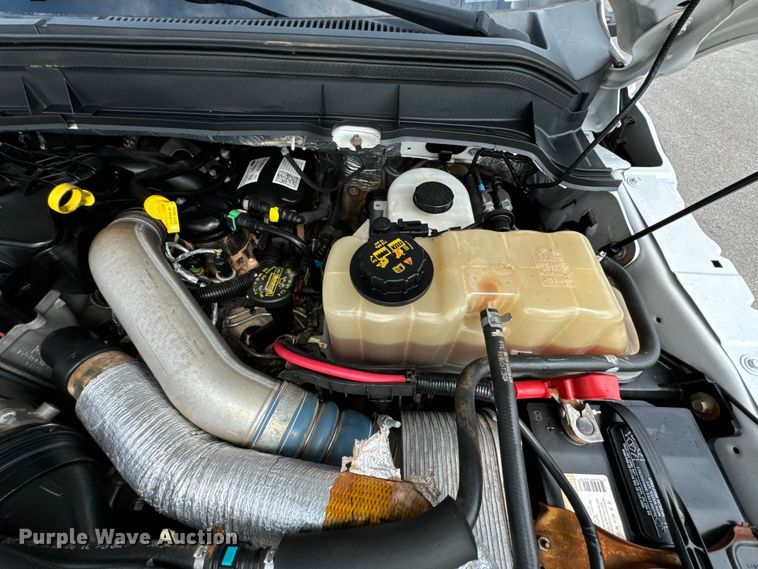 image for item DX0806 2012 Ford F450 Super Duty winch truck