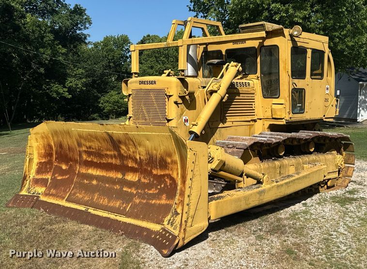 image for item DX0833 1974 Dresser TD25C dozer