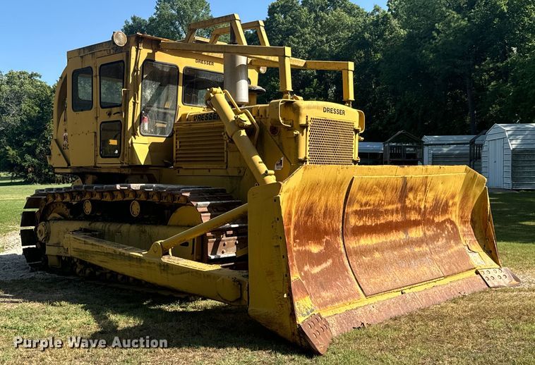 image for item DX0833 1974 Dresser TD25C dozer