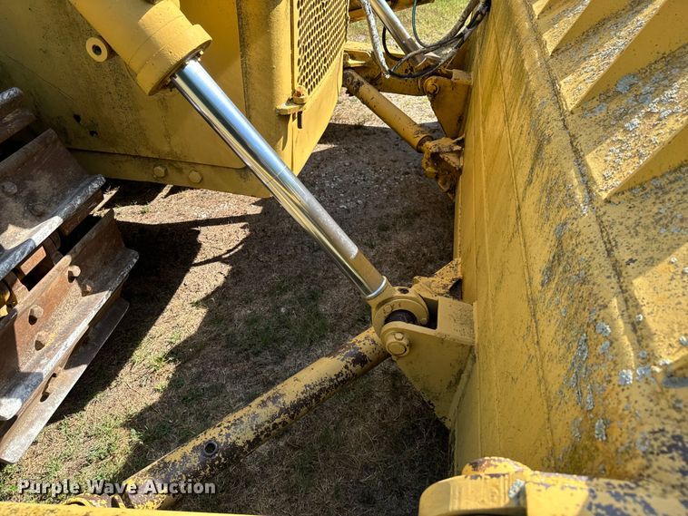 image for item DX0833 1974 Dresser TD25C dozer